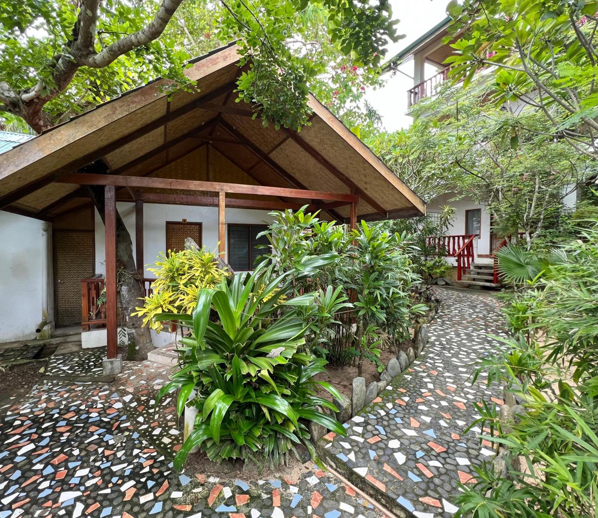 Golden Monkey Beach Hotel El Nido Exterior photo